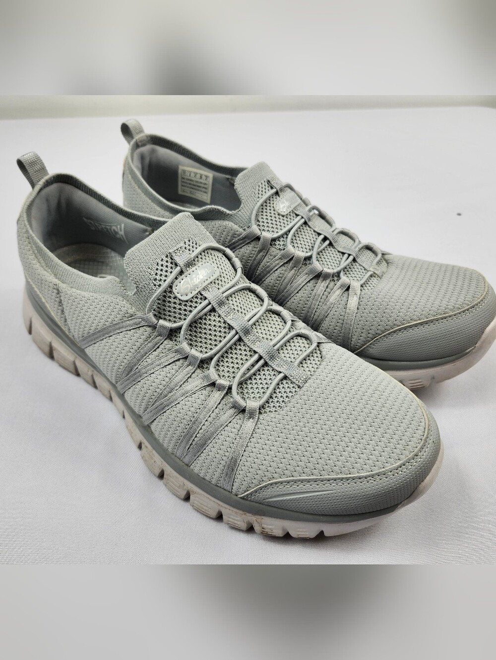 Skechers Women's 11 M Memory Foam Light Gray Slip-On Knit Sneakers